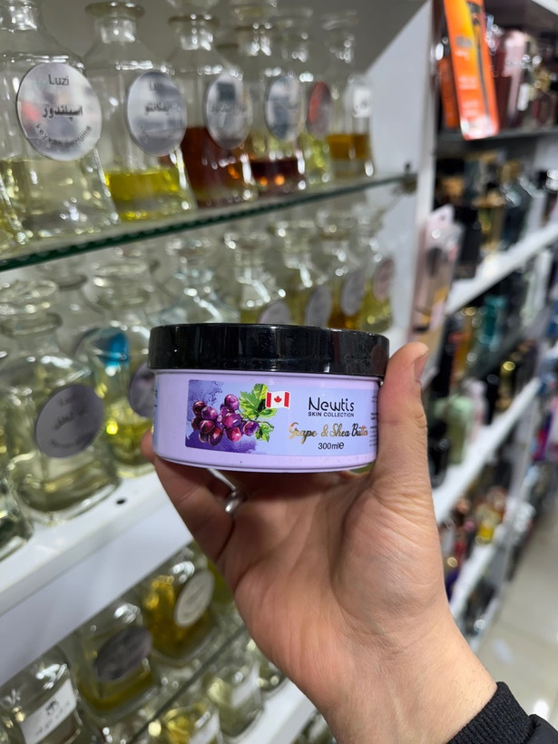 کرم مرطوب کننده و ابرسان نیوتیس