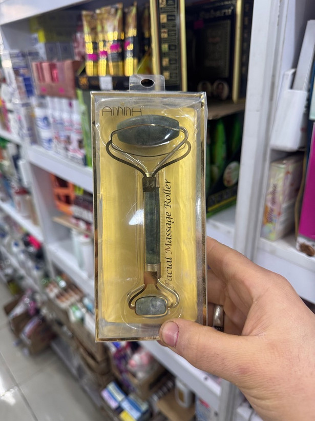 سنگ جید .ماساژ صورت.