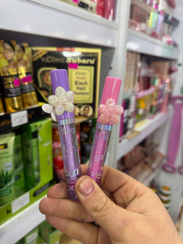 تینت لب طرح دار