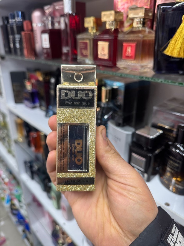 چسب مژه موقت . دان قلمی