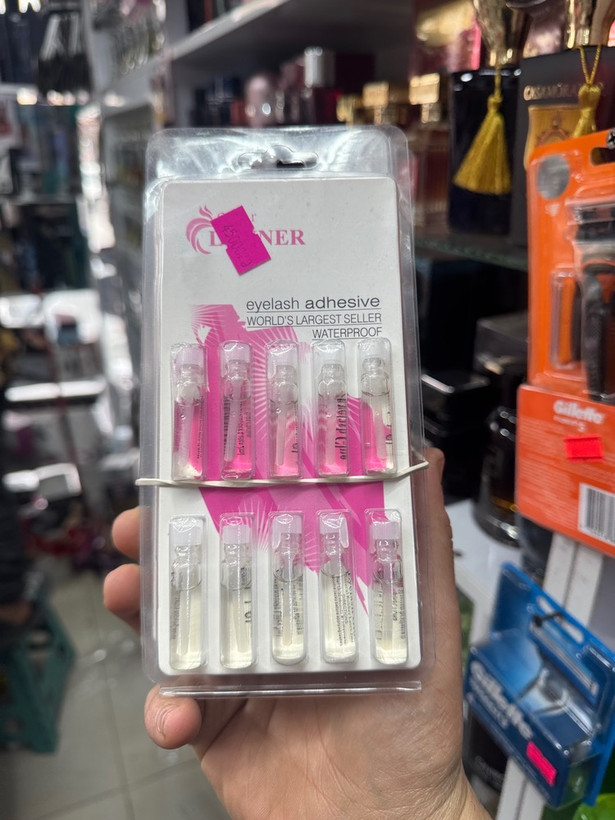 چسب مژه کوچک بی رنگ