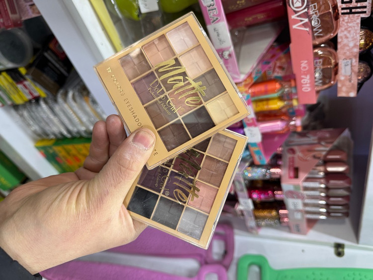 پالت سایه .12 رنگ مات