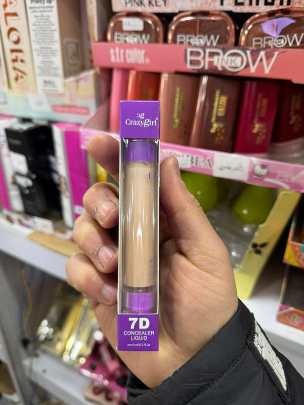 کانسیلر مایع پد .دار کاپریس